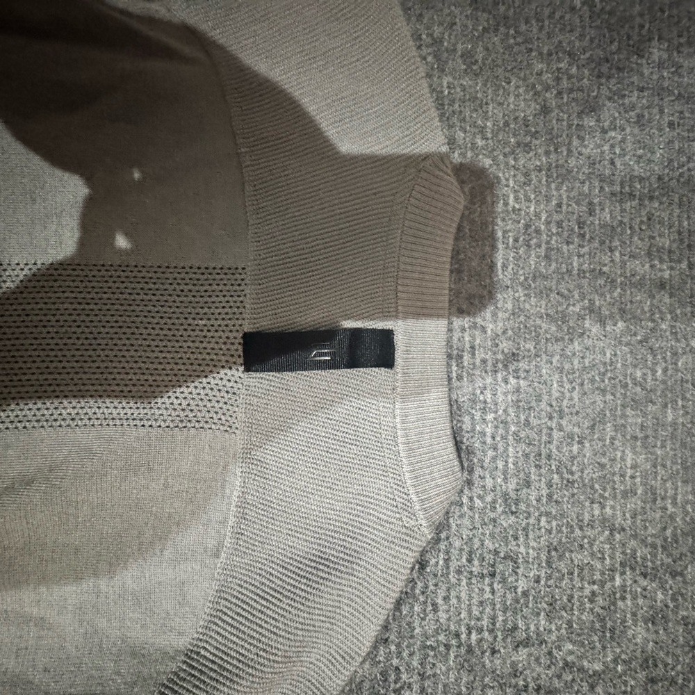 Nike Tiger Woods Crew Sweater, Grey, Size XL - Picture 5 of 5
